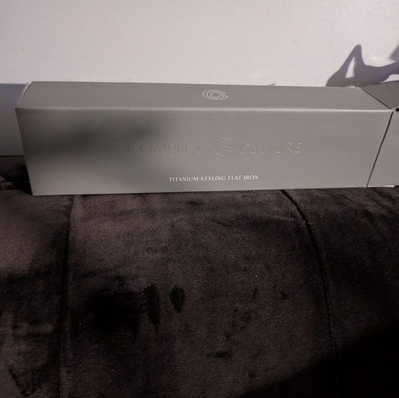 Titanium flat iron - Picture 3 of 3